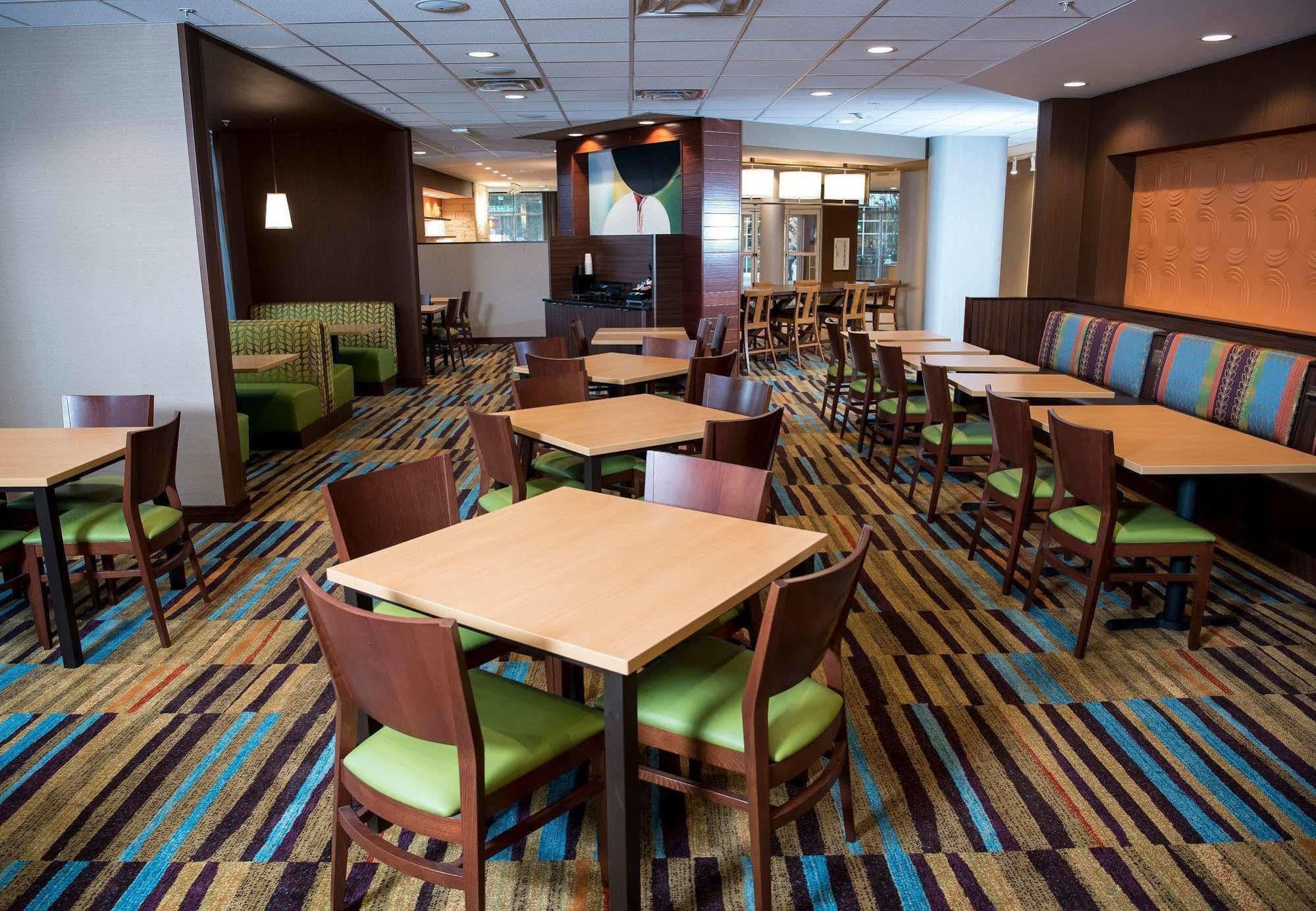 Fairfield Inn & Suites By Marriott Cincinnati Uptown/University Area Esterno foto